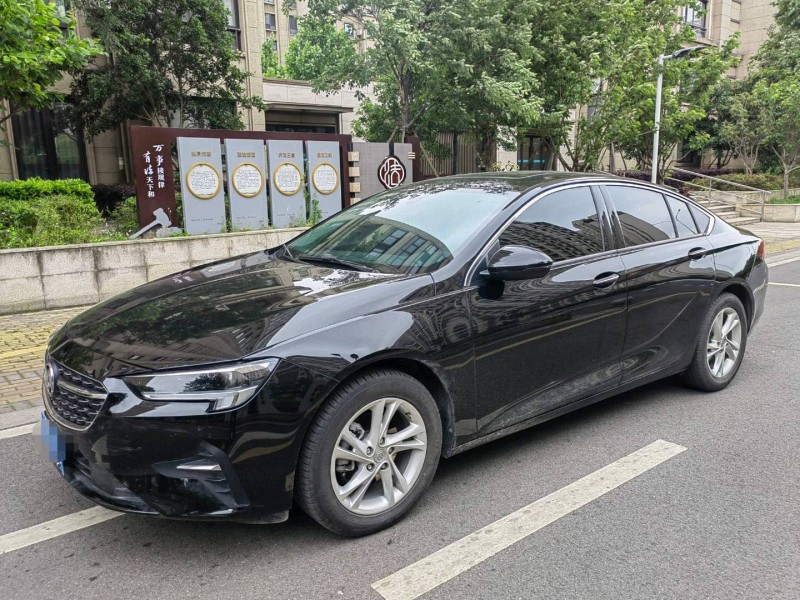 苏州23年别克君威3