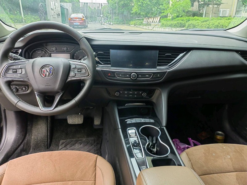 苏州23年别克君威5