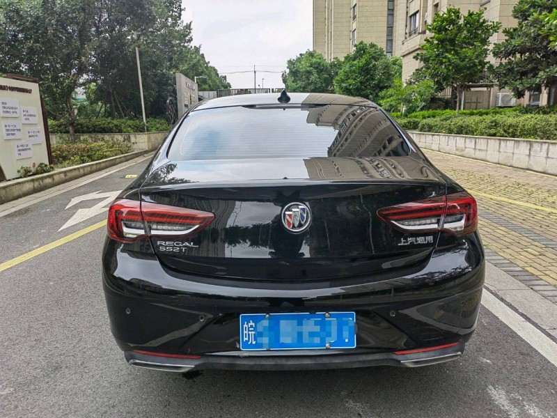 苏州23年别克君威9