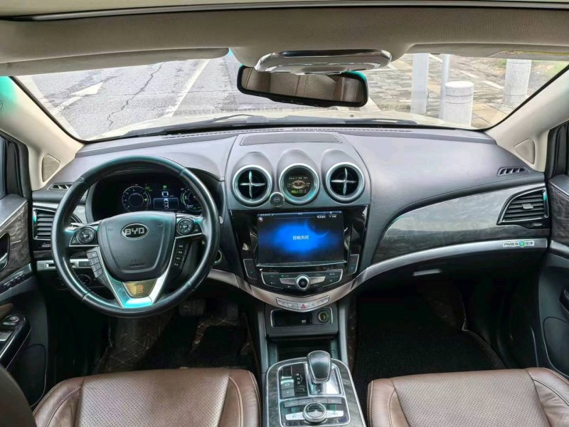 广州16年比亚迪唐8