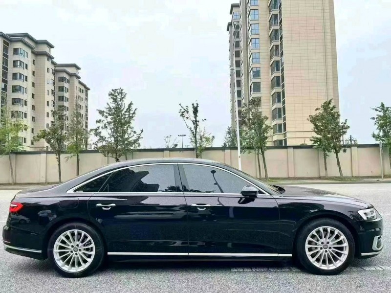 广州21年奥迪A8L9