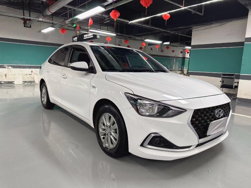 成都20年现代悦动3