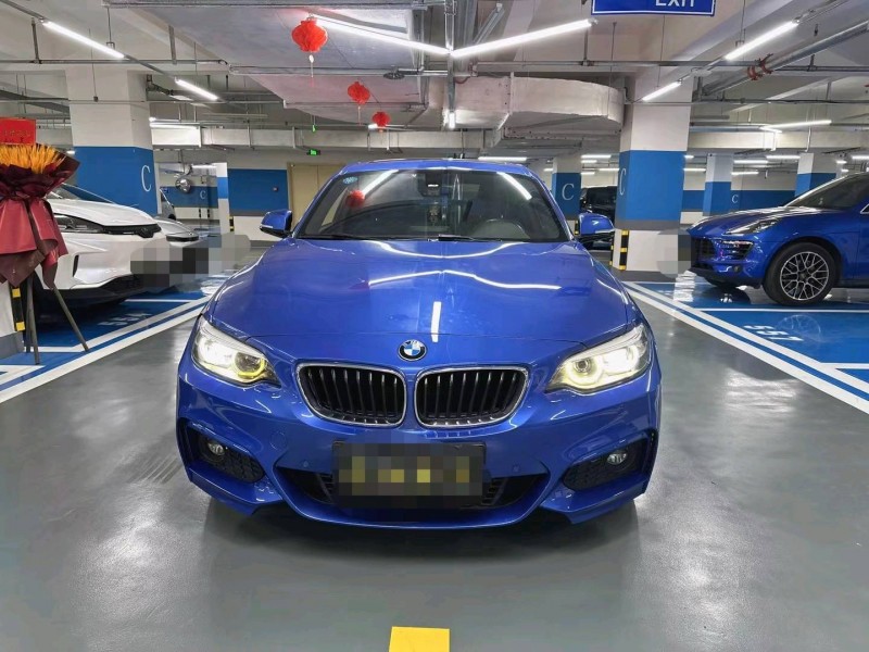 成都17年宝马2系1