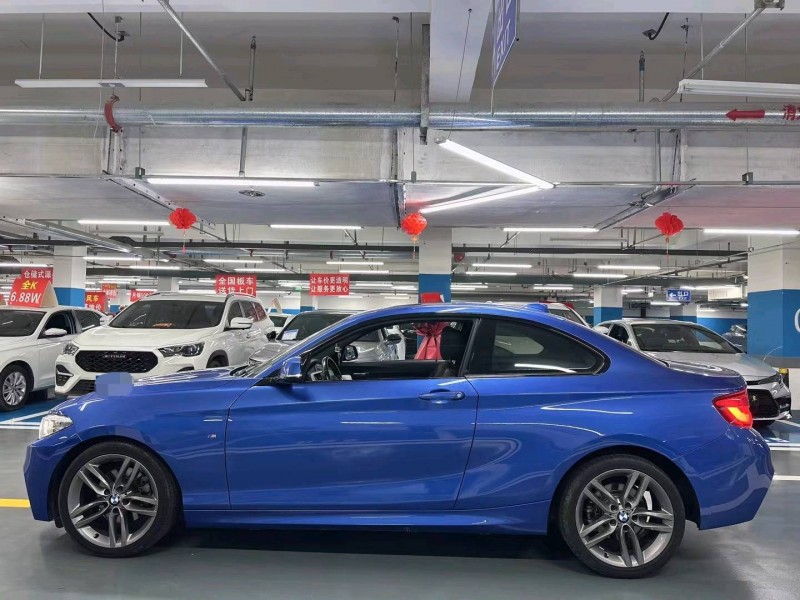 成都17年宝马2系8