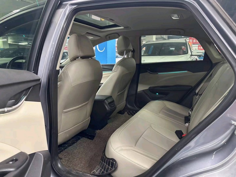 成都20年别克英朗GT6