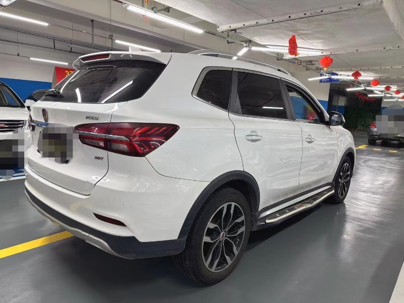 成都17年荣威RX59