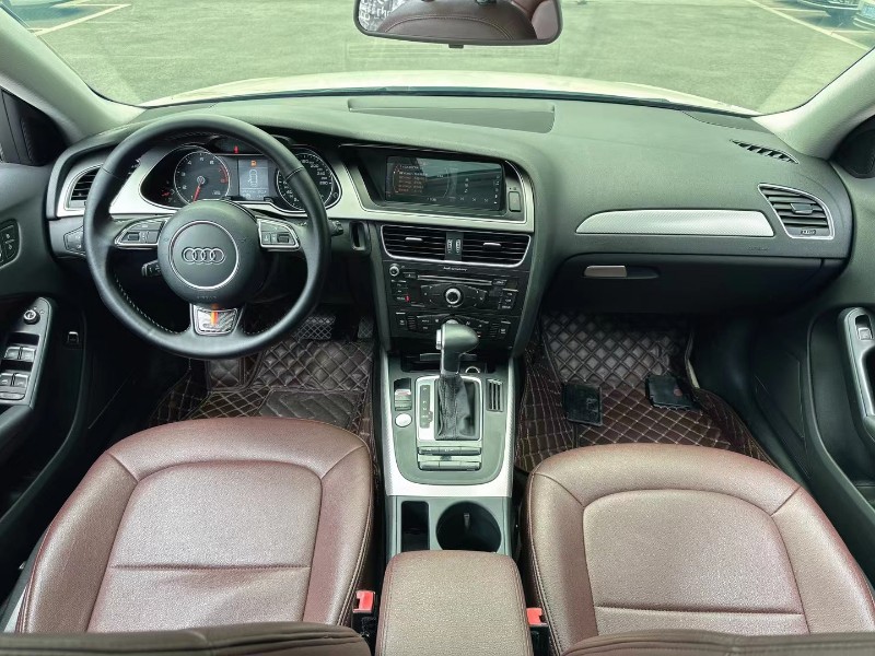 成都14年奥迪A4L5