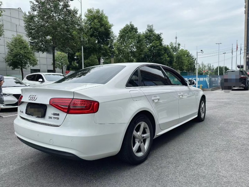 成都14年奥迪A4L7