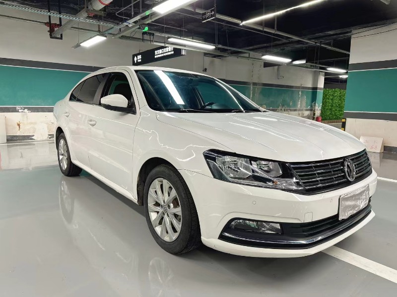 成都19年大众朗逸3