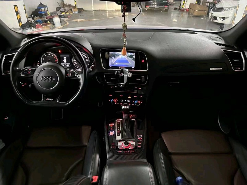 佛山16年奥迪Q54