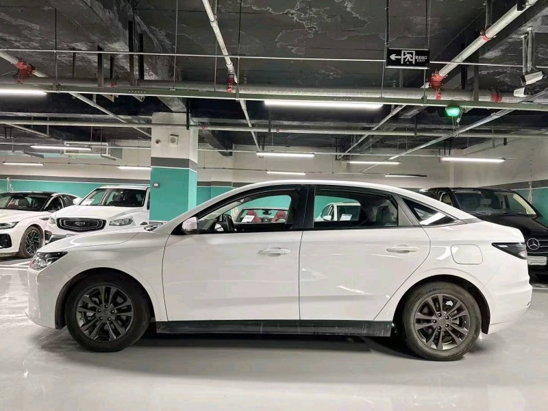 成都21年威马汽车E58