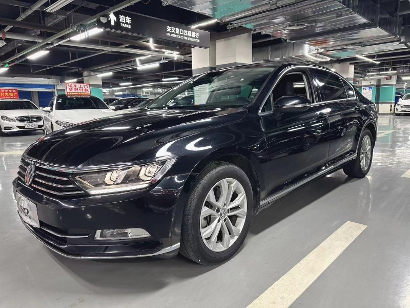 成都19年大众迈腾2