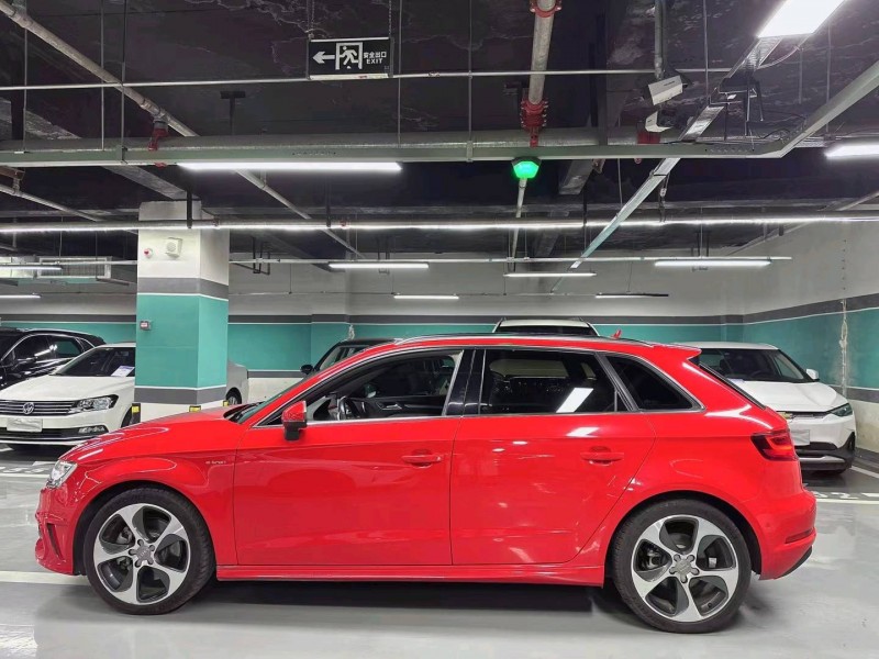 成都18年奥迪A38