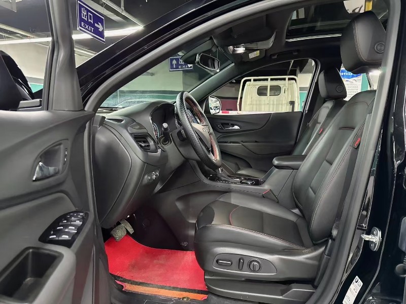 成都22年雪佛兰探界者4