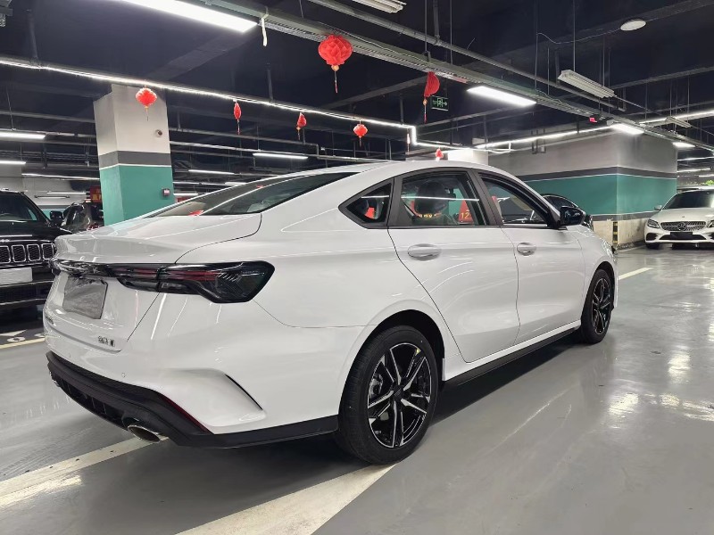 成都24年吉利缤瑞7