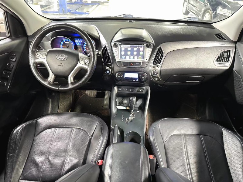 成都16年现代ix355