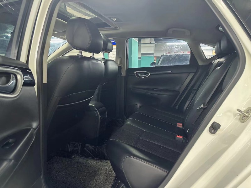 成都17年日产轩逸6