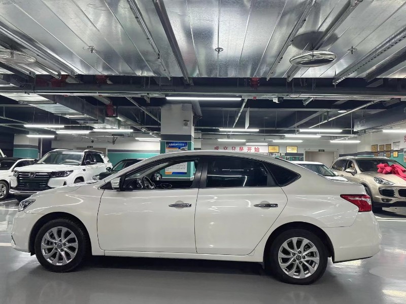 成都17年日产轩逸8