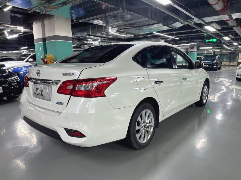 成都17年日产轩逸9