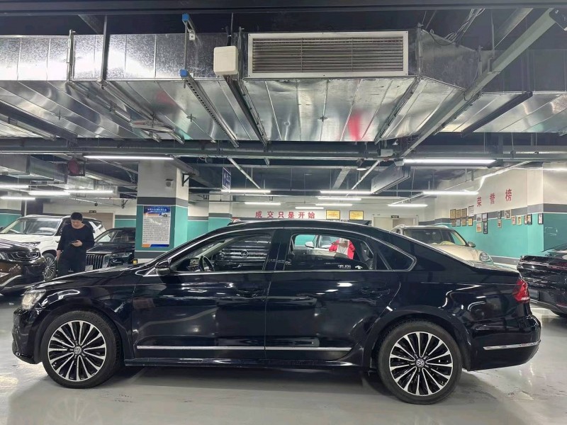 成都16年大众帕萨特8