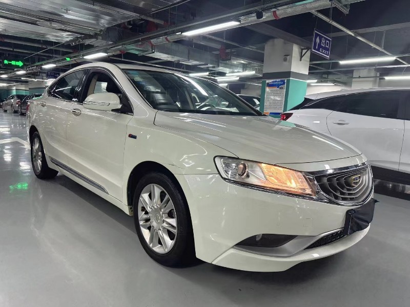 成都16年吉利博瑞3