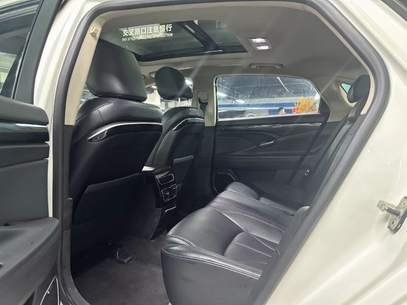 成都16年吉利博瑞6