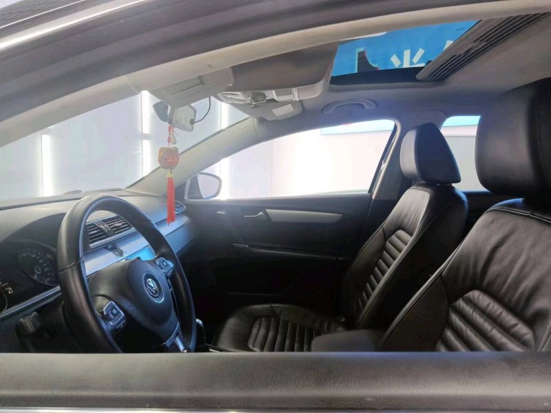 成都16年大众迈腾7