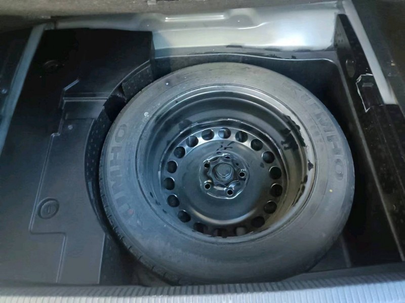 成都16年大众迈腾9