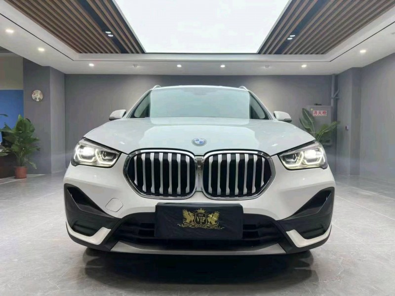 成都21年宝马X11