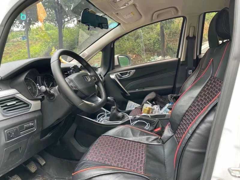 成都20年吉利远景6