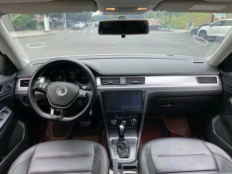 成都18年大众蔚领4