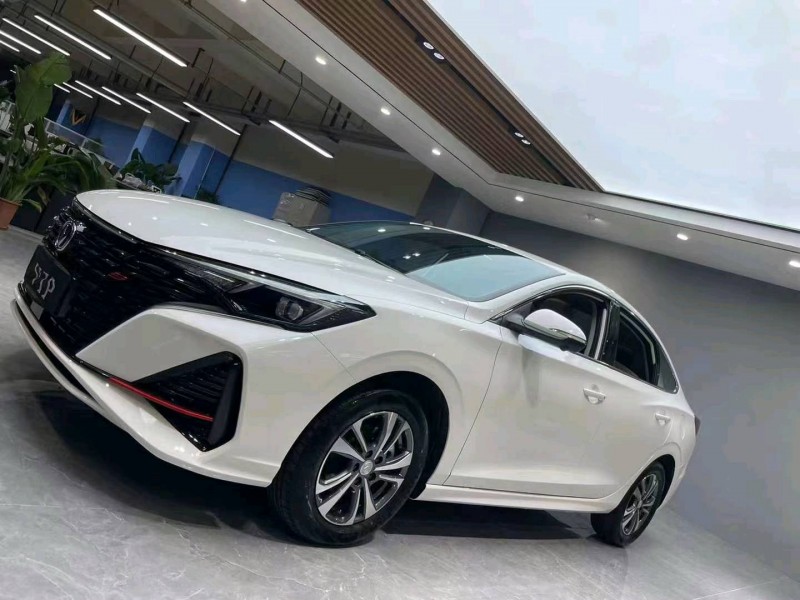 成都24年长安汽车逸动2