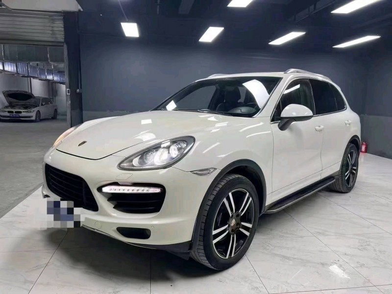 成都12年保时捷卡宴2