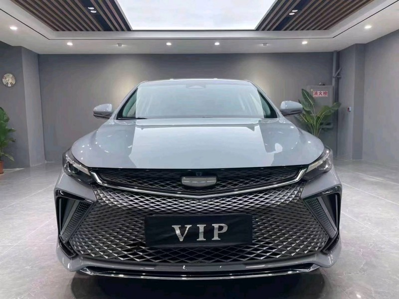 成都23年吉利帝豪1