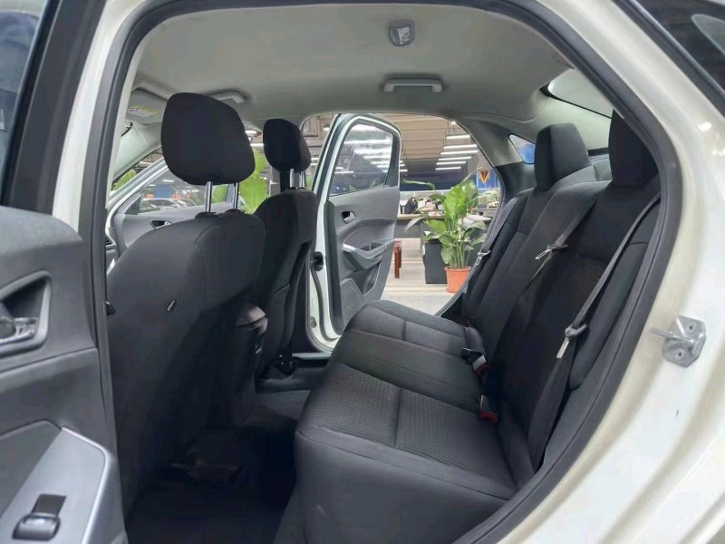 成都19年福特福睿斯6