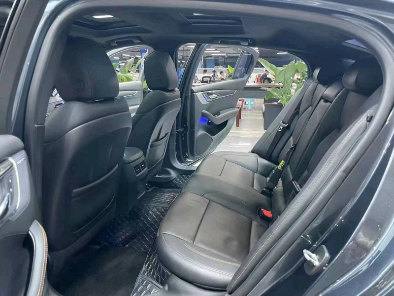 成都22年凯迪拉克CT56