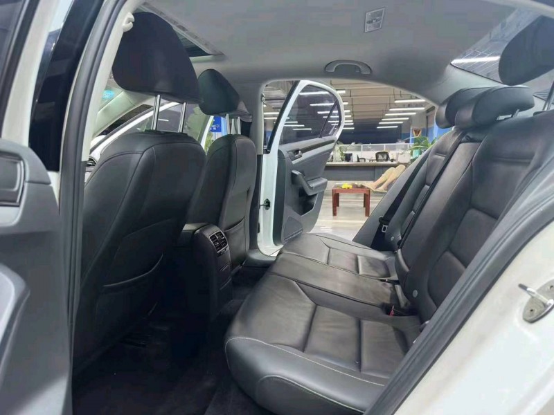 成都17年大众速腾6