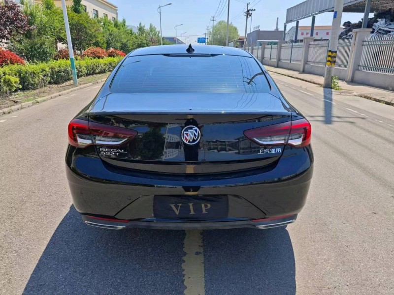 蚌埠23年别克君威9