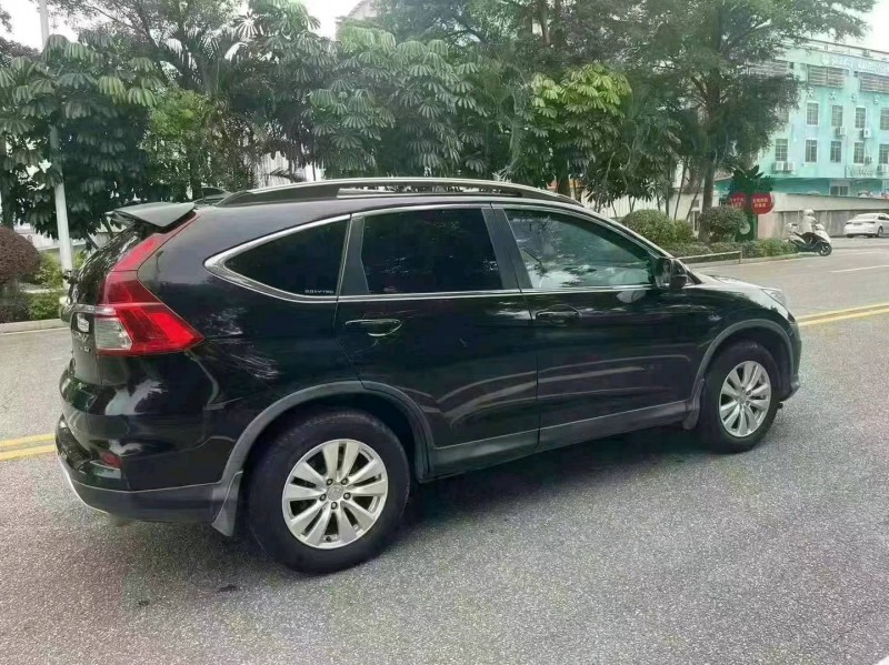 汕头16年本田CRV4