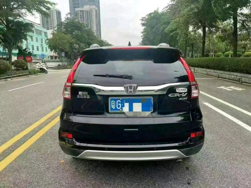 汕头16年本田CRV7