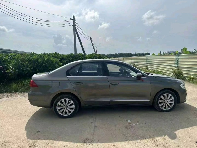 佛山16年大众宝来2