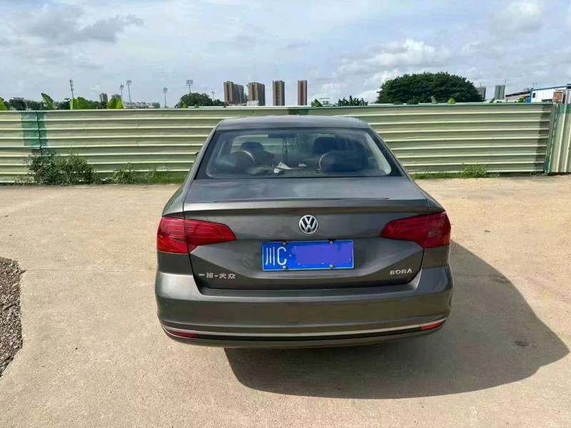 佛山16年大众宝来3