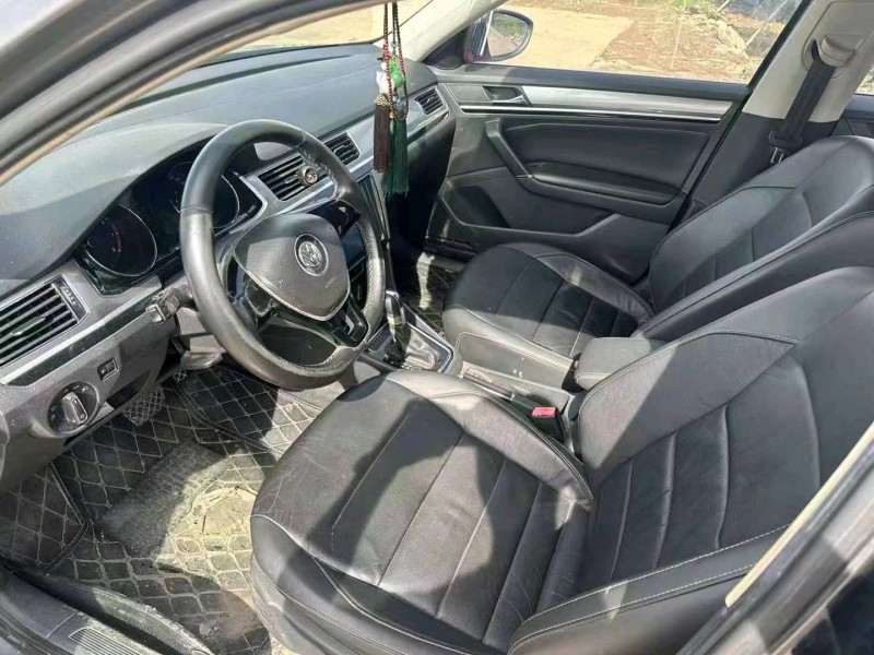 佛山16年大众宝来4