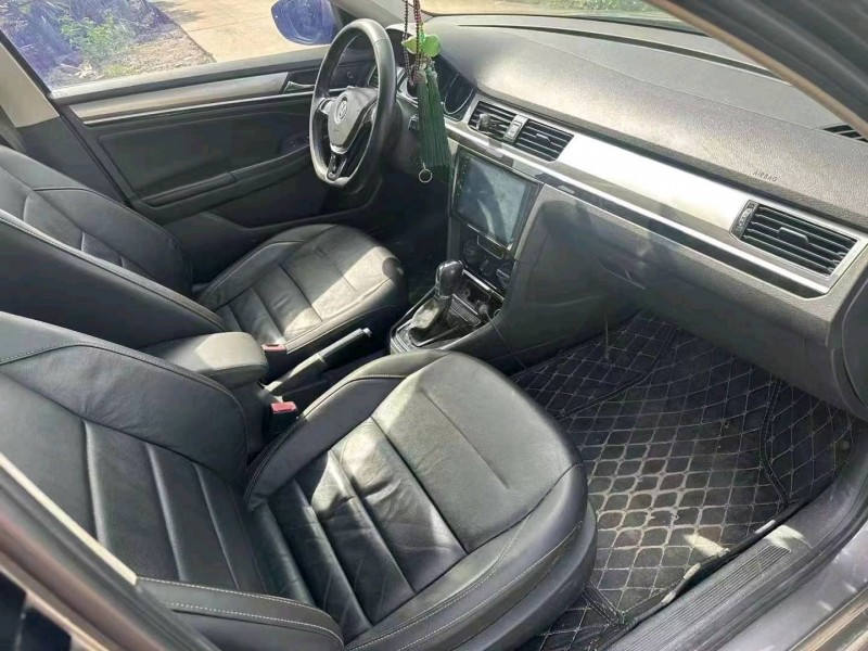 佛山16年大众宝来5