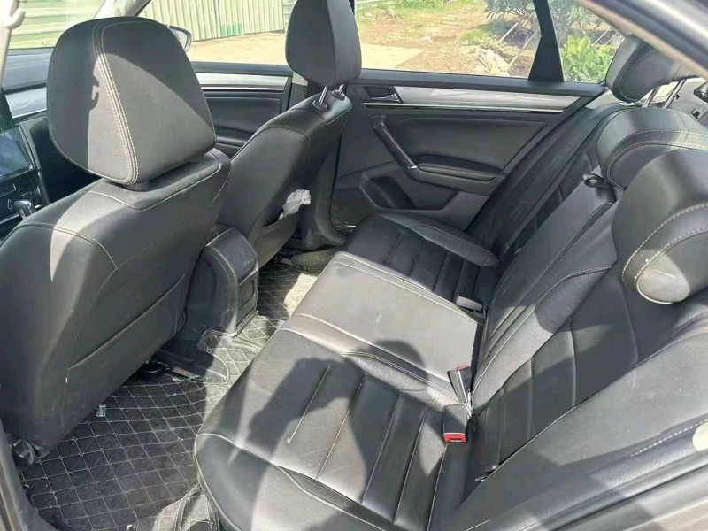 佛山16年大众宝来8