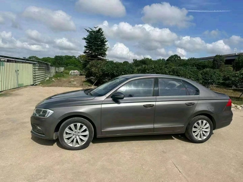 佛山16年大众宝来9