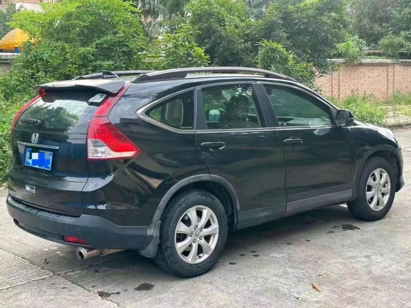 汕头13年本田CRV9