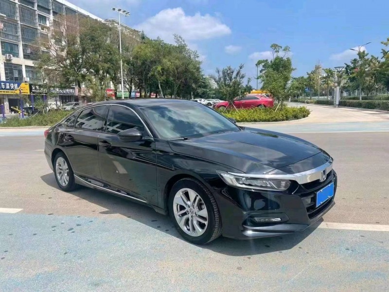 苏州19年本田雅阁3