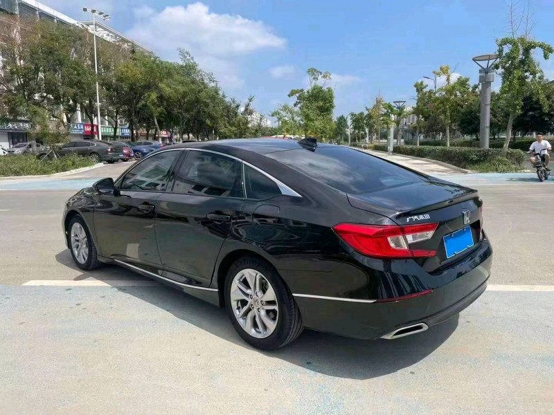 苏州19年本田雅阁6