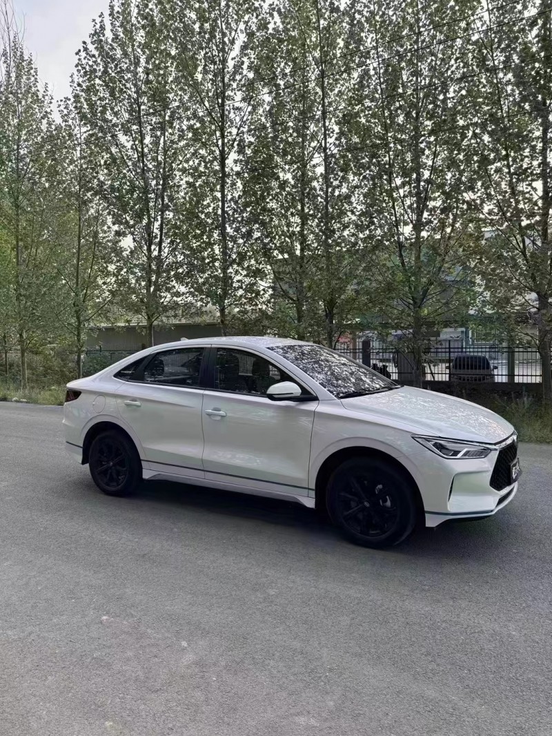 菏泽22年比亚迪E32